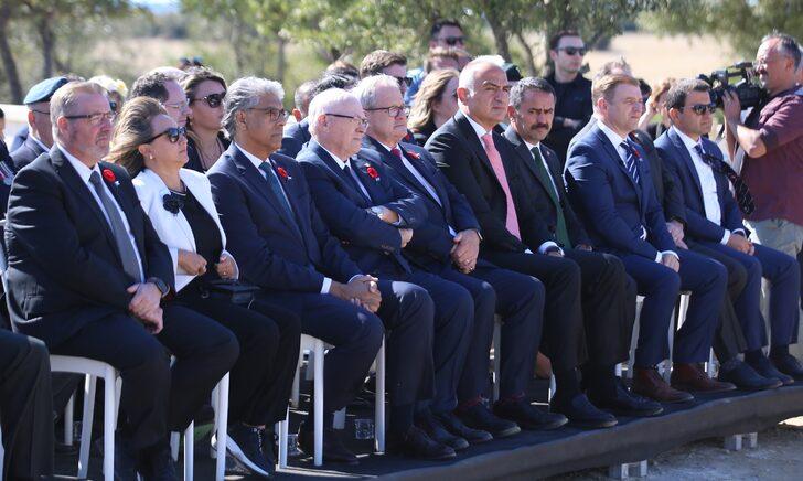 Tarihi Gelibolu Yarımadası'nda Kanada Caribou Anıtı açıldı G1