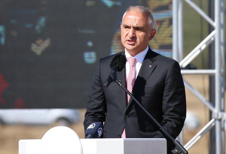 Tarihi Gelibolu Yarımadası'nda Kanada Caribou Anıtı açıldı G5