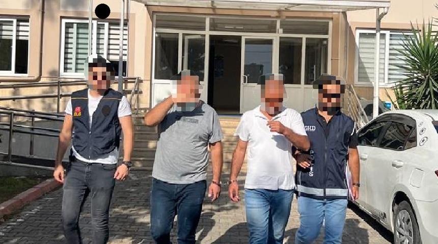 Adana'da göçmen kaçakçılığı iddiasıyla 2 şüpheli tutuklandı