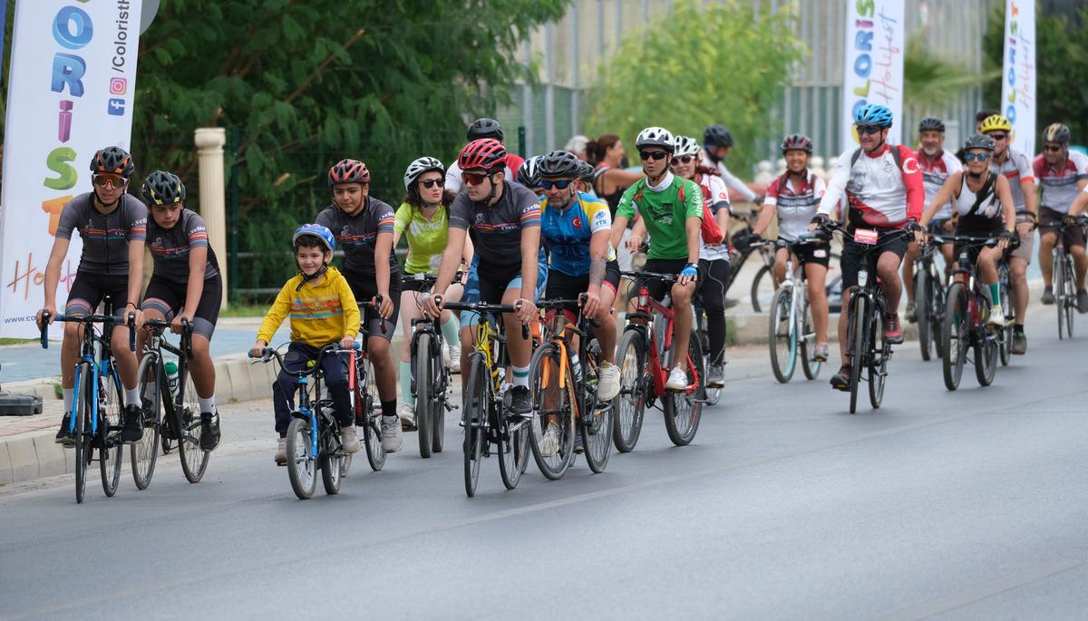 Alanya'da 3'&uuml;nc&uuml; Uluslararası Bisiklet Festivali yapıldı