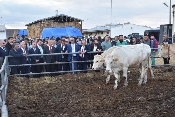 Tarım ve Orman Bakanı Vahit Kirişci, Kars'ta konuştu: G5
