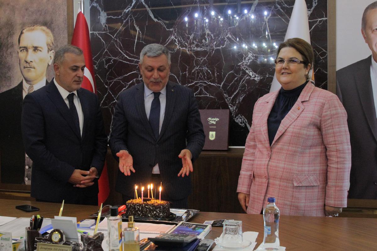 Aile ve Sosyal Hizmetler Bakanı Yanık, Elazığ'da ziyaretlerde bulundu