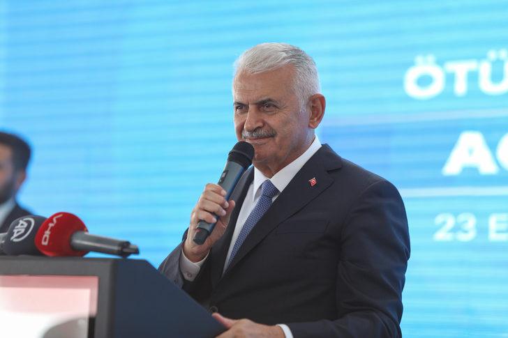 AK Parti Genel Başkanvekili Yıldırım, İzmir'de partililerle değerlendirme toplantısında konuştu: G1