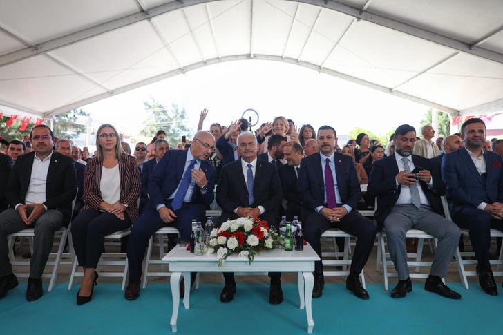 AK Parti Genel Başkanvekili Yıldırım, İzmir'de partililerle değerlendirme toplantısında konuştu: G3