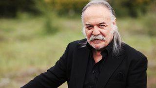 Yalı Çapkını'nın Halis Ağa'sı Çetin Tekindor'un oğlunu görenler 'kopyası' dedi! Babasını geçmiş...