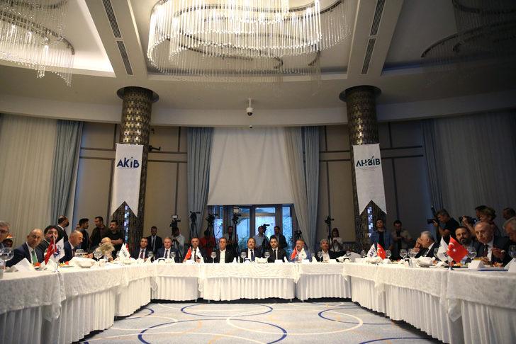 Akdeniz'de en fazla hububat ve bakliyat ihracatı yapan firmalar ödüllendirildi G1