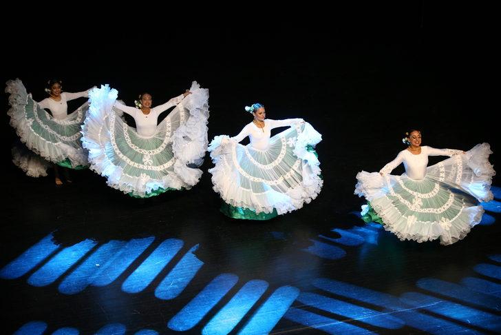 Paraguay dans grubu Ballet Movimientos, Mersin'de gösteri yaptı G3