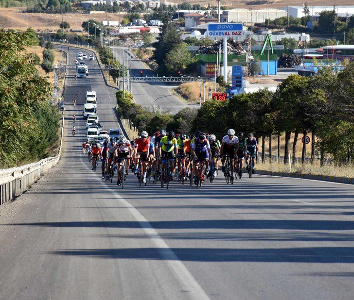 Türkiye Bisiklet Şampiyonası 7. Etap Puanlı Yol Yarışları sürüyor G2