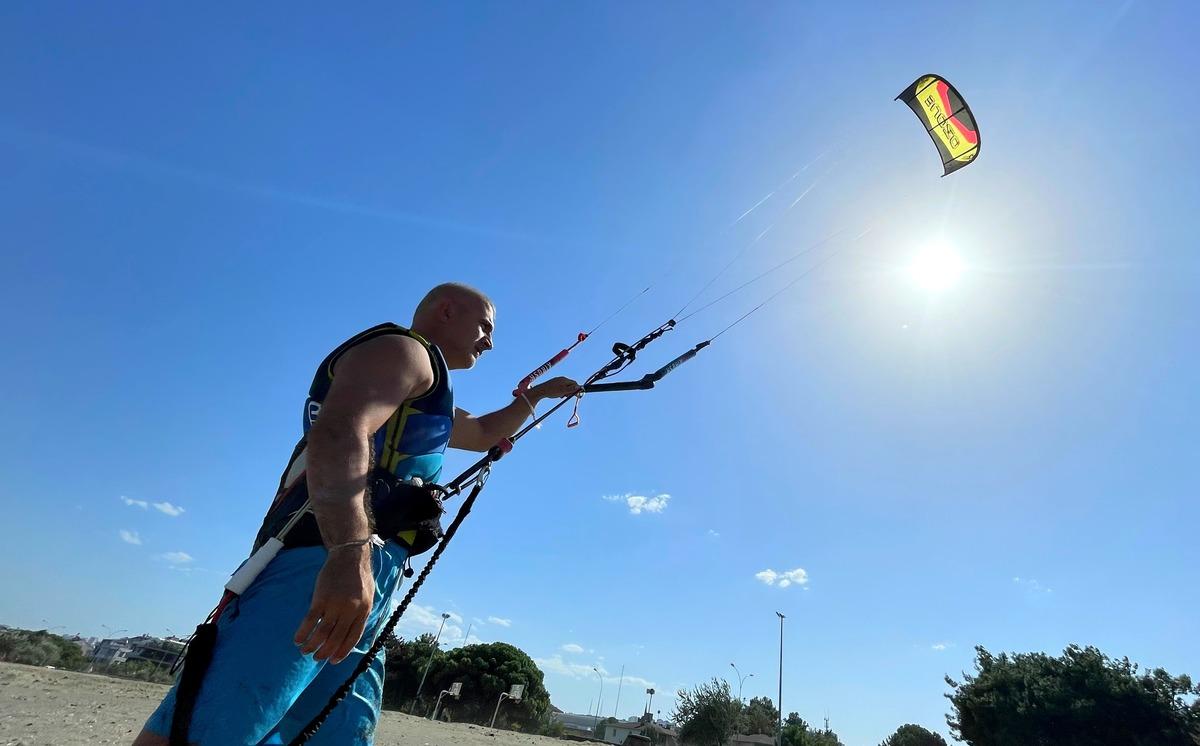 Kitesurf tutkunları Samsun'da bir araya geldi