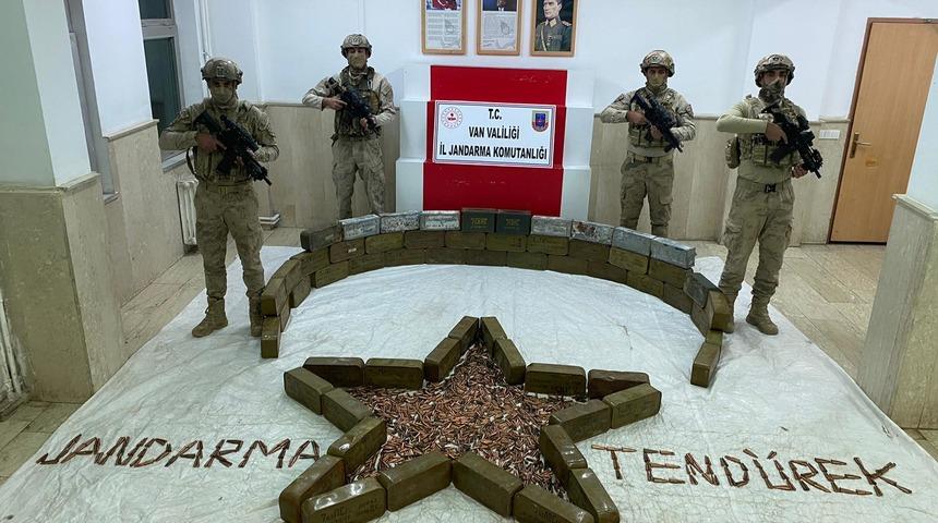Van'da terör operasyonunda 75 bin 640 fişek ele geçirildi