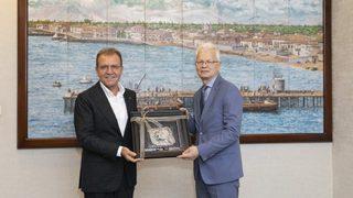 Litvanya'nın Ankara Büyükelçisi Degutis, Mersin Büyükşehir Belediyesini ziyaret etti