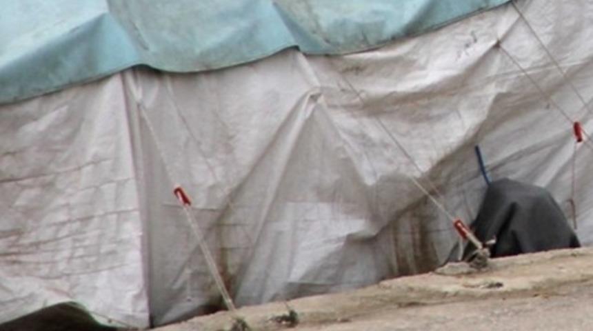 Suriyeli ailenin bebeği çadırda ölü bulundu