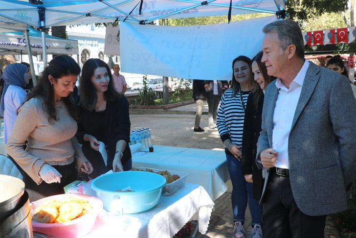 Polis Eşleri Derneği Edirne Şubesi şehit ve gazi çocukları yararına kermes düzenledi G1