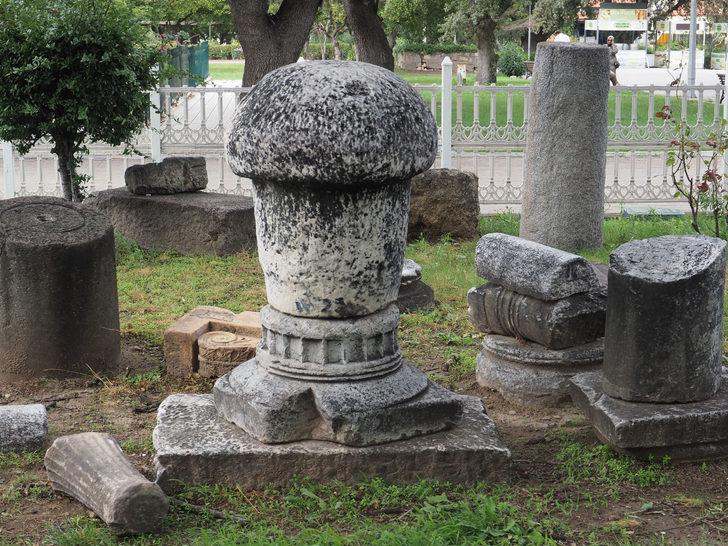 Adramytteion Antik Kenti ve Burhaniye'deki temel kazılarında bulunan eserler sergilenecek G4