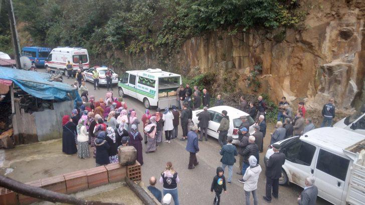 Giresun'da eşi tarafından öldürülen kadın ve akrabası defnedildi G3