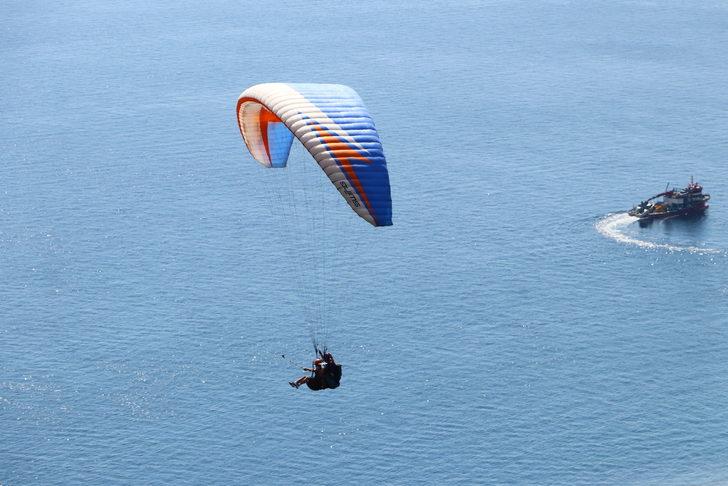 Tekirdağ hafta sonu paraşüt tutkunlarını ağırlıyor G2