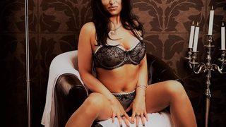 ''Müşterimin karısı seks işçisi olduğumu öğrenince üçlü ilişki teklifiyle geldi!''