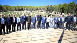 Gelibolu Yarımadası'nda Şahinbey Belediyesince yenilenen 4 şehitlik ziyarete açıldı