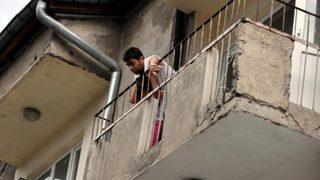 Kızını rehin alan baba ayrı yaşadığı eşini istedi