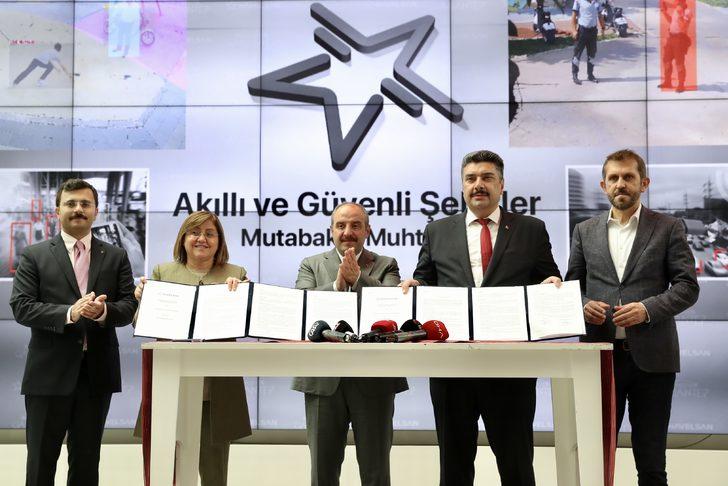 Bakan Varank, Gaziantep'te Akıllı Şehir Veri Koordinasyon Merkezi'nin açılışında konuştu: G5