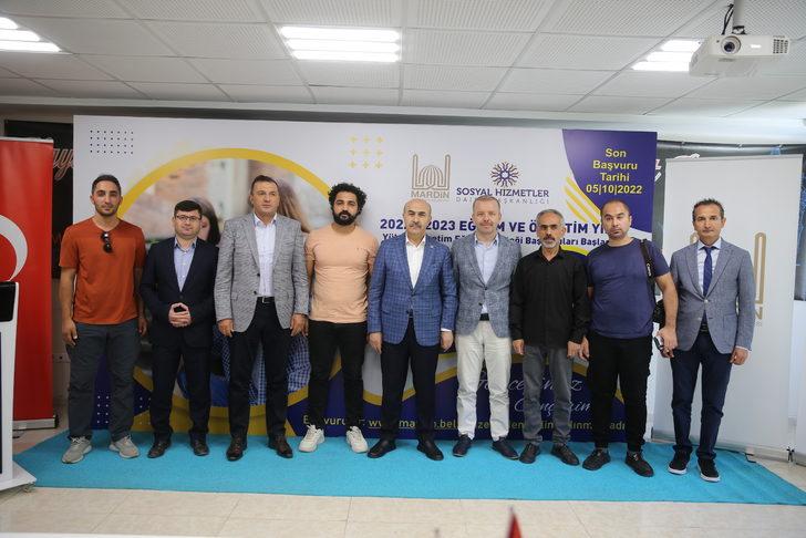 Mardinli üniversite öğrencilerinin ihtiyaç sahibi ailelerine nakdi destek G3