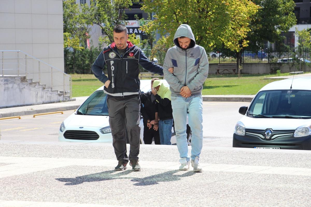 Bolu'da uyuşturucu operasyonunda 3 ş&uuml;pheli tutuklandı