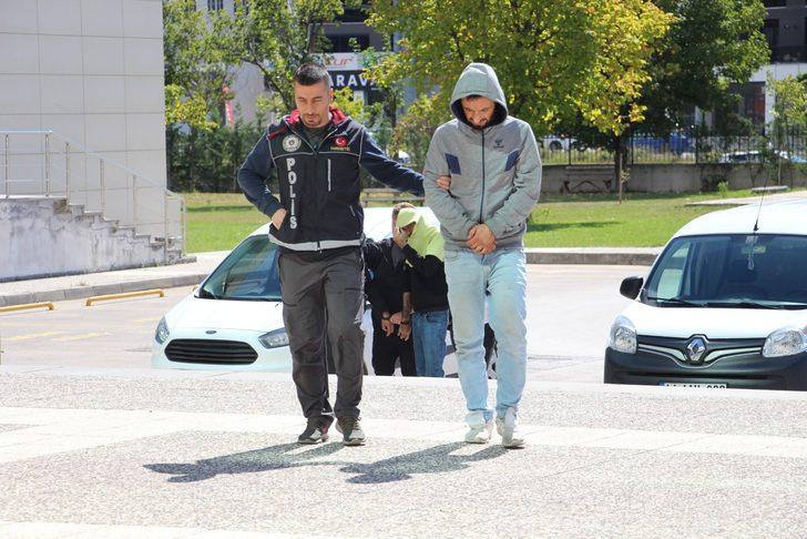 Bolu'da uyuşturucu operasyonunda 3 şüpheli tutuklandı G1