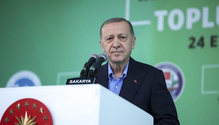 Cumhurbaşkanı Erdoğan'dan ekonomi eleştirilerine yanıt! 'Yollar tıklım tıklım dolu, bu ekonomik canlılığı gösteriyor'
