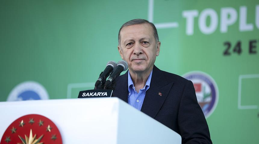 Cumhurbaşkanı Erdoğan'dan ekonomi eleştirilerine yanıt! 'Yollar tıklım tıklım dolu, bu ekonomik canlılığı gösteriyor'