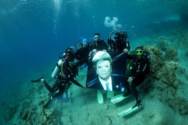 "Sanat Güneşi", vefatının 26. yılında su altında anıldı G1