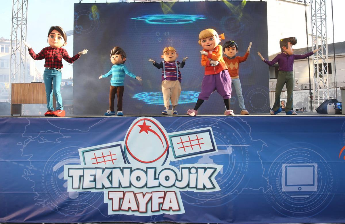 "Teknolojik Tayfa" Esenler'de &ccedil;ocuklarla buluştu