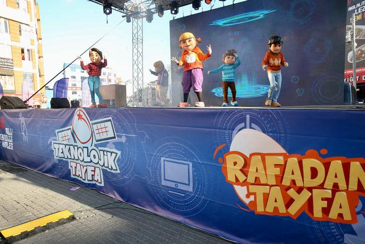 "Teknolojik Tayfa" Esenler'de çocuklarla buluştu G4