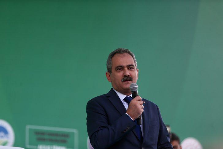 Bakanlar Özer ve Kasapoğlu, Sakarya'da toplu açılış törenine katıldı G5