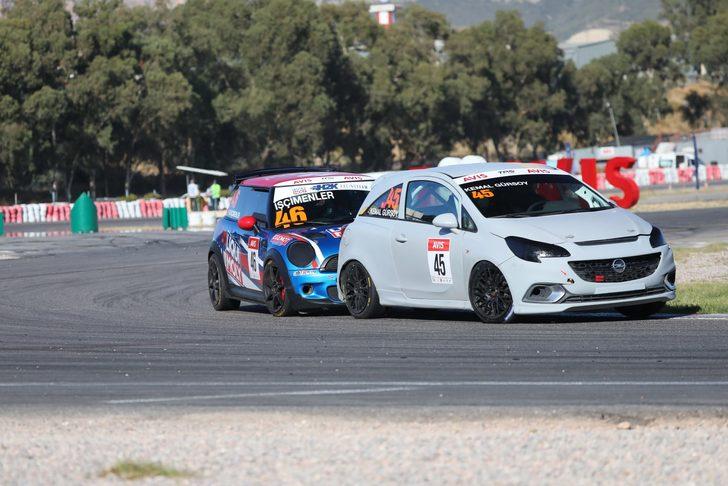 AVIS 2022 Türkiye Pist Şampiyonası'nda 3. ayak heyecanı İzmir'de başladı G1