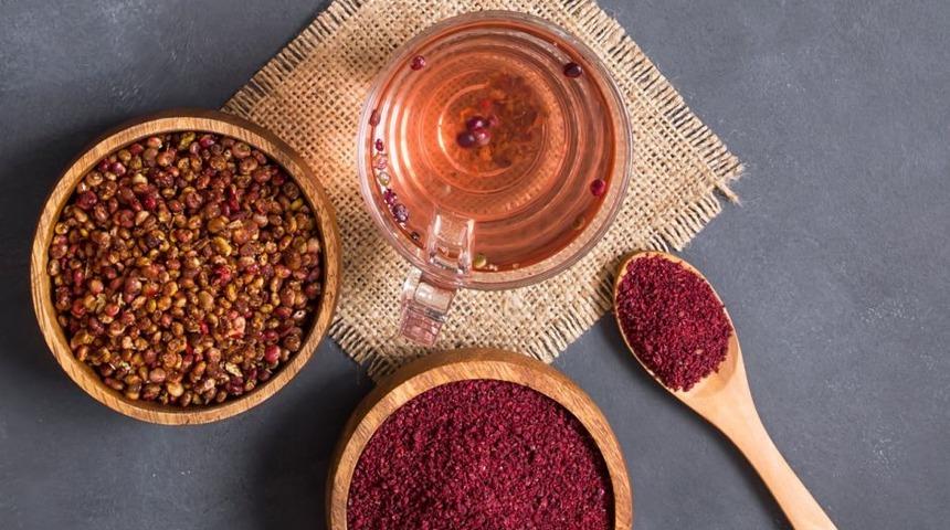 İltihaplara iyi geliyor, hazımsızlığı önlüyor! Sadece 1 bardak sumak suyunun faydaları şaşırtıyor