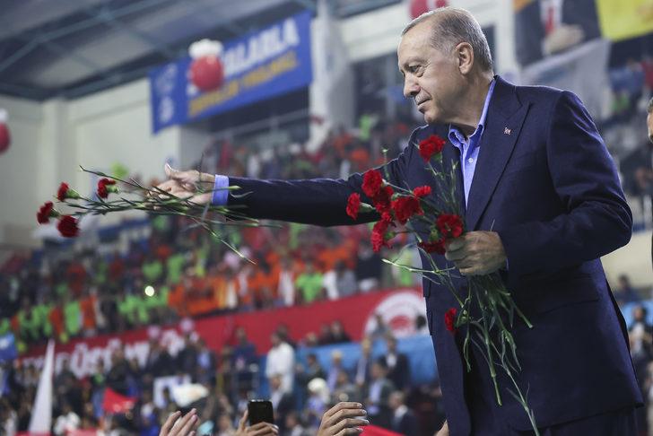 Cumhurbaşkanı Erdoğan, "İlk Oyum Erdoğan'a, İlk Oyum AK Parti'ye Gençlik Buluşması"nda konuştu: (1) G3