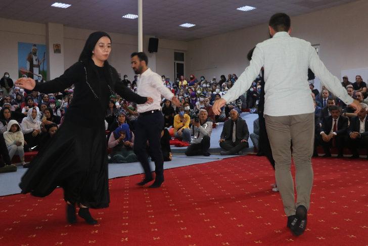 Erzincan'da şehitler "Birlik Cemi"nde anıldı G4