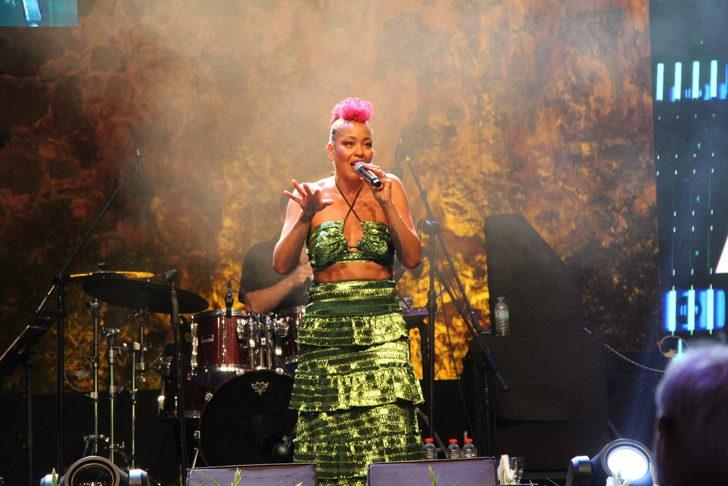 Alanya Caz Günleri'nde Maya Azucena ve Carlton Smith sahne aldı G1