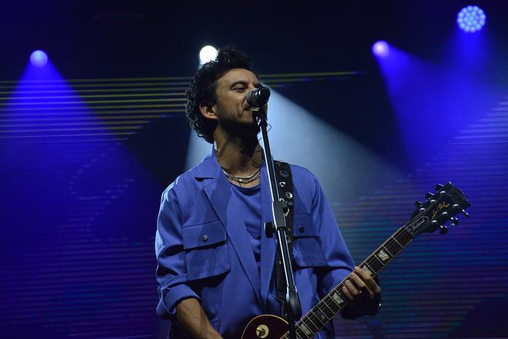 Bursa Gastronomi Festivali'nde şarkıcı Buray sahne aldı G3