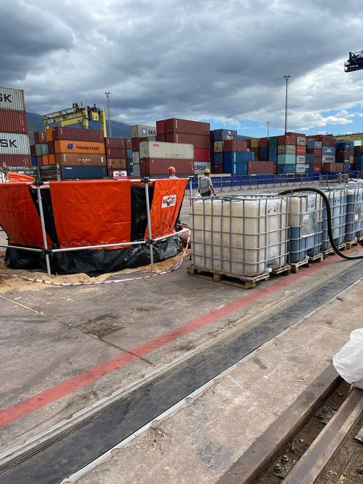 İskenderun Limanı'nda batan gemideki 63 ton yakıt boşaltıldı G4
