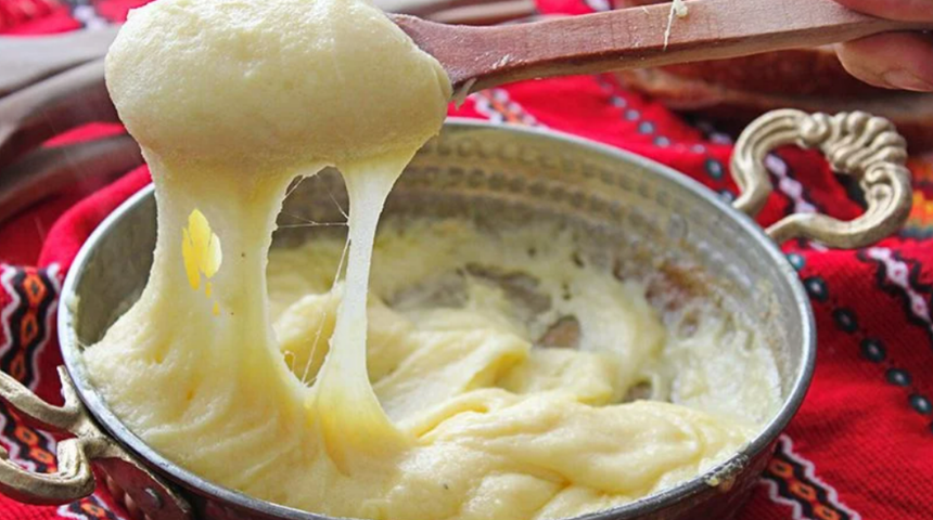 Bu lezzet ka&ccedil;maz: Nefis kuymak tarifi! Kuymak nasıl yapılır?