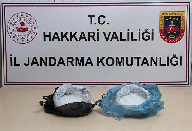 Hakkari'de 27 kilo 500 gram uyuşturucu ele geçirildi