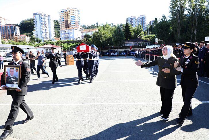 GÜNCELLEME - Rize'de uzman çavuş trafik kazasında şehit oldu G5