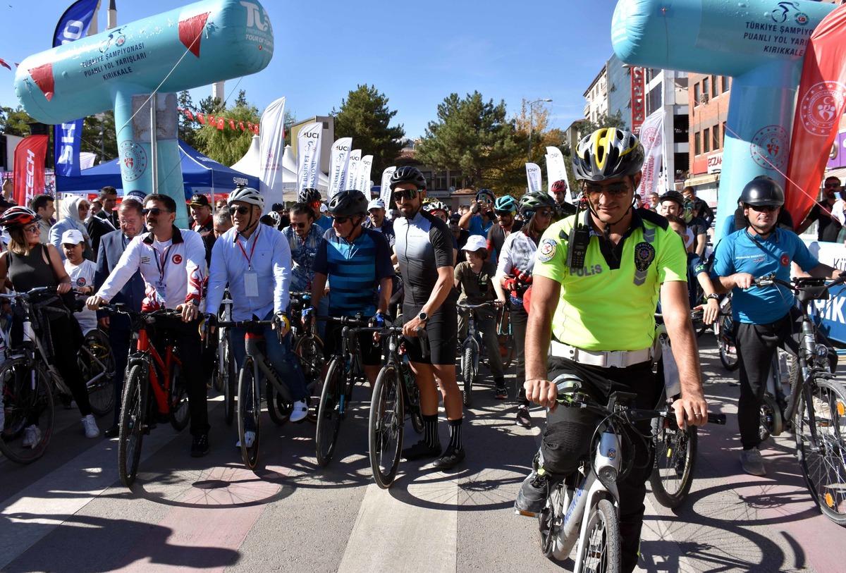 T&uuml;rkiye Bisiklet Şampiyonası 7. Etap Puanlı Yol Yarışları sona erdi