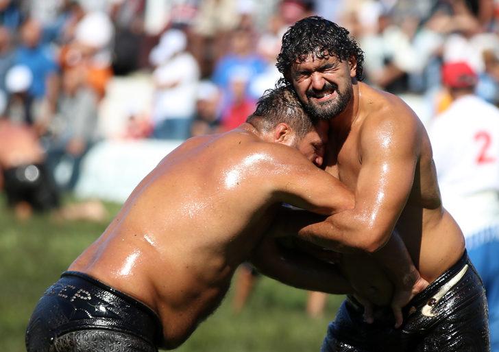 Yuntdağı Yağlı Güreşleri'nde başpehlivan Hüseyin Gümüşalan oldu G2