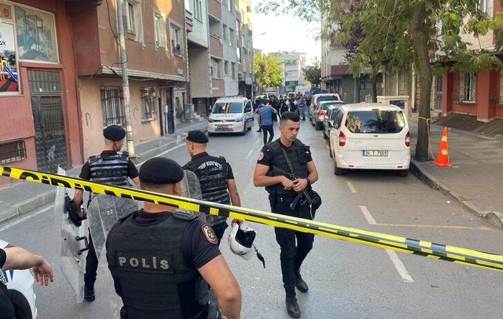 GÜNCELLEME - Bağcılar'da annesini öldürüp evi yakan zanlı yakalandı G1