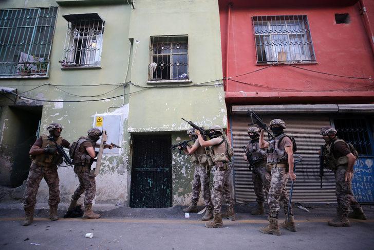 GÜNCELLEME - Mersin'de terör örgütü DEAŞ operasyonunda 8 zanlı yakalandı G5