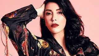 49 yaşındaki Hande Yener derin göğüs dekolteli pozuyla mest etti! Düğmelerini açarak poz verdi: Bu ne kusursuzluk