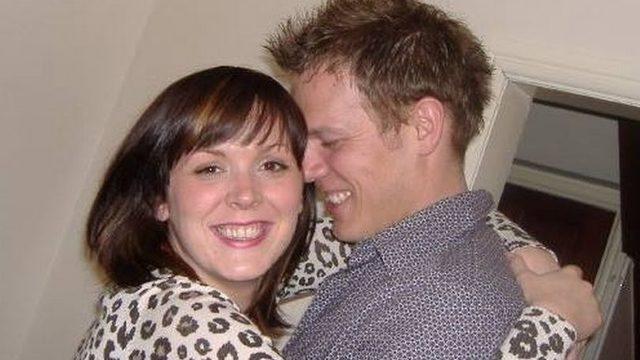 Eşini komşusuyla yatakta yakaladı! İhaneti gören koca çılgına dönüp dehşet saçtı