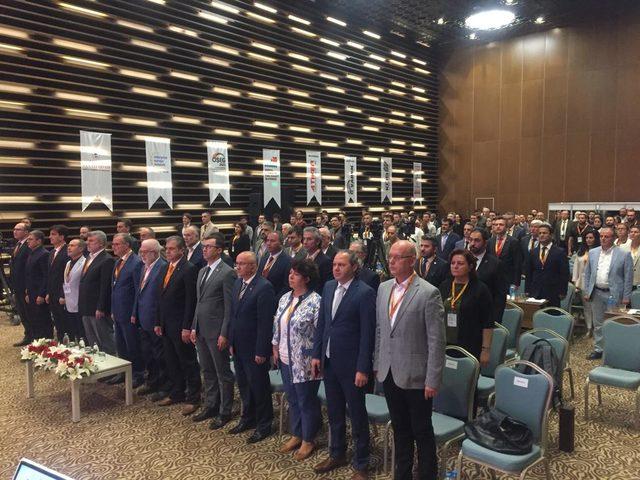 Konya'da 6. Uluslararası Otomotiv Sektörünün Geleceği Konferansları başladı